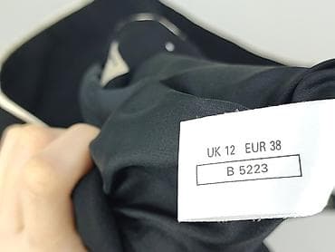 pull and bear kurtka czarna: Marynarka damska, rozmiar S — 4