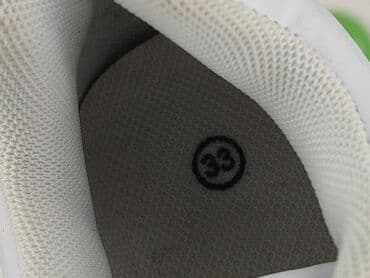 koszulka z nadrukiem roweru: Buty sportowe 33, Używany — 7