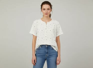białe bluzki z krótkim rękawem: Women's blouse, size S — 1