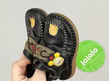 coaching t shirts: Buciki niemowlęce, 16, stan - Bardzo dobry — 5