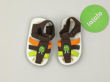 klapki na: Sandałki 26, Używany — 2