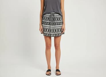 czarne sandały płaskie ccc: Spódnica damska, rozmiar S — 7