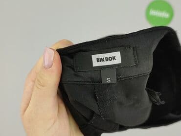 eleganckie czarne krótkie spodenki damskie: Bik Bok, Szorty damskie, rozmiar S — 4