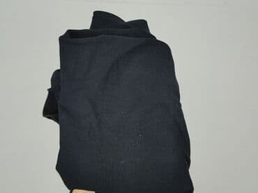 czarna koszulka pod marynarkę: Nike, T-shirt damski, L — 6