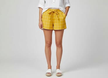 krótkie przylegające spodenki: Fashion Nova, Szorty damskie, rozmiar M — 6