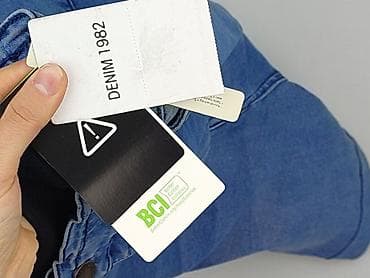 fitted jeans: Denim 1982, Szorty damskie, rozmiar M — 6