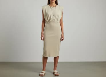 sukienka z tiulowymi rękawami bershka: Bershka, Women`s dress, size L — 1