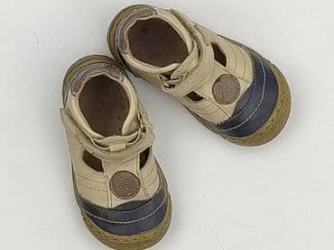 czarne sandały z zakrytymi palcami: Sandałki 22, Używany — 1