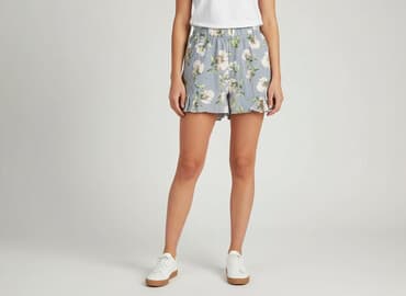 luźne krótkie spodenki: Szorty damskie, rozmiar M — 5