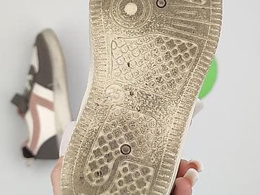 mark clothes: Buty sportowe 25, Używany — 4