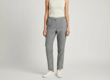 krótkie spodenki w pracy a bhp: Spodnie materiałowe damskie, rozmiar M — 7