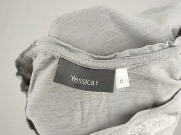 t shirty z czerwonem napisem: C&A, Women`s T-shirt, size S (EU 36) — 4