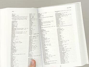 Książki: Książka, gatunek - Edukacyjna, stan - Idealny — 4