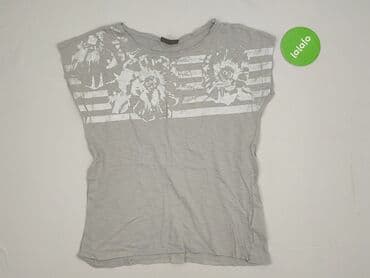 t shirty z czerwonem napisem: C&A, Women`s T-shirt, size S (EU 36) — 2
