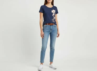 new yorker koszulka z kwiatem: Beloved, T-shirt damski, rozmiar M — 6