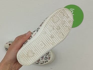 buty dla mamy i córki: Балетки 32, стан - Дуже гарний на lalafo.pl — 5 buty dla mamy i córki: Балетки 32, стан - Дуже гарний — 5