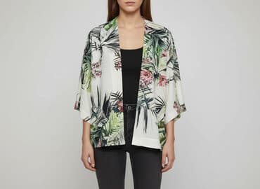 narzutki na suknie wieczorowe: Stradivarius, Narzutka damska, rozmiar M — 7