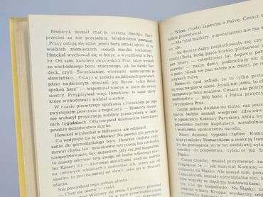 Książki: Książka, gatunek - Powieść, stan - Bardzo dobry — 3