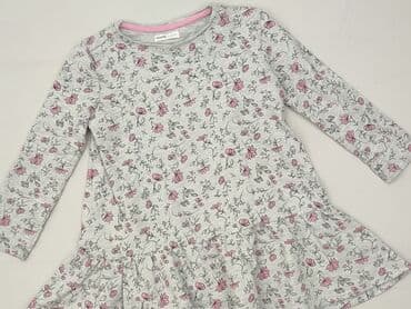 okee sukienki: Sukienka, Sinsay, 4-5 lat, 104-110 cm, stan - Bardzo dobry — 1