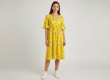 sukienki rozkloszowane midi na wesele: Wednesday‘s Girl, Sukienka damska, rozmiar M — 6