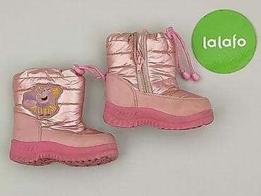 2pac shirts: Śniegowce, Peppa Pig, 23, stan - Bardzo dobry — 2