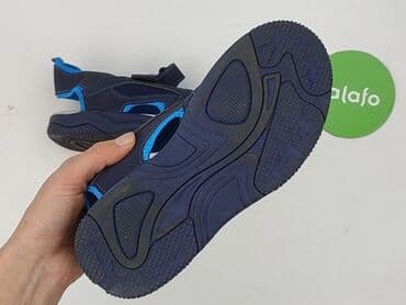 koronkowy top pod marynarkę: Sandałki 37, Używany — 5