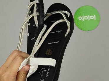 czarne sandały z pomponami: Sandals for women, size 37 — 5