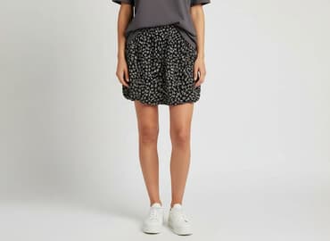 czarne spódnice bombka: Spódnica damska, rozmiar XS — 1