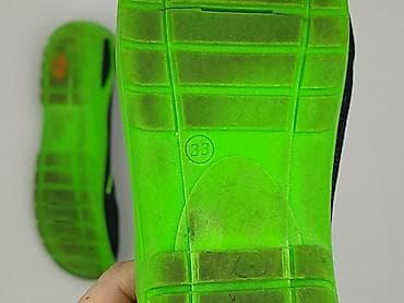 e obuwie nike: Buty sportowe 33, Używany — 4