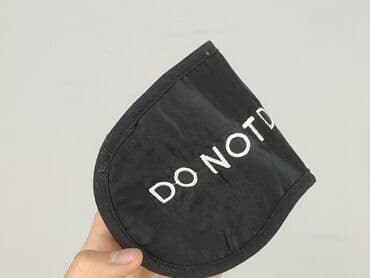 torba podróżna: Czarna opaska na oczy z napisem "DO NOT DISTURB" to praktyczny dodatek — 4