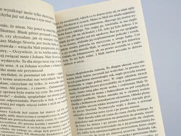 Książki: Książka, gatunek - Powieść, stan - Bardzo dobry — 3