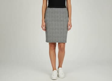 czarne spódnice w kratę: Spódnica damska, rozmiar S — 5