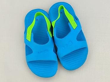 peuterey kurtki: Sandałki 24, Używany — 1