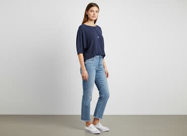 swiecaca bluzki: Bluzka damska, rozmiar One size — 1