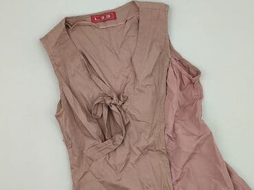 aplikacje z ubraniami: Bluzka damska, rozmiar S — 1