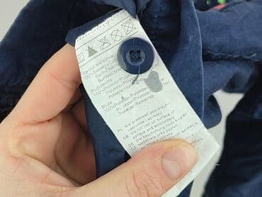 kurtki zimowe guess: Sweatshirt, 6-9 months, condition - Good — 5