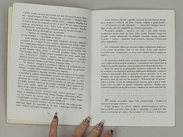 Książki: Książka, gatunek - Powieść, stan - Bardzo dobry — 3