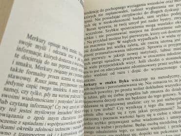 Книги: Книга, жанр - Нон-фікшн, стан - Дуже гарний — 3