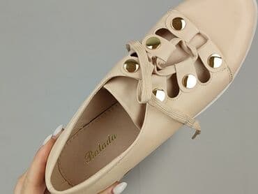 klapki żabka: Półbuty damskie, rozmiar 39 — 6