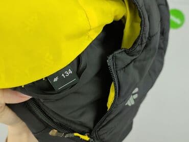 koszule z logo: Kurtka puchowa 4F Kids, 9 lat, stan - Bardzo dobry — 5