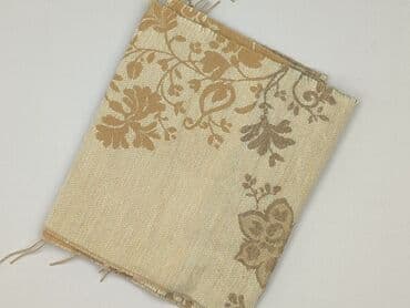 torba c a: Scarf, Female, condition - Very good — 1