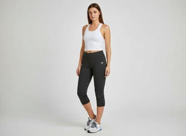 legginsy skóra push up: Legginsy Krótkie damskie, rozmiar M — 1