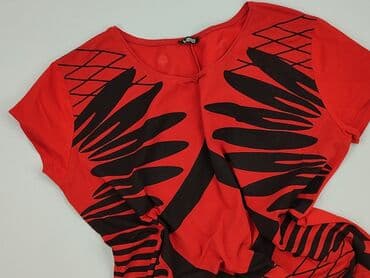 t shirty w czerwone paski: Women's blouse, size One size — 1