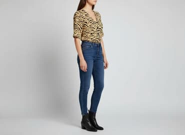 bluzy z motywem zwierzęcym: Women's blouse, size S — 1