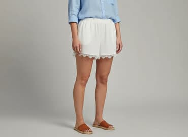 krótkie spodenki z koronką: Szorty damskie, rozmiar 2XL — 1