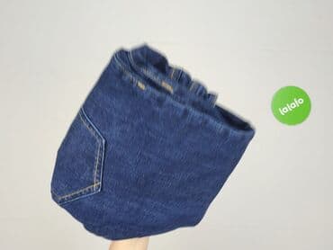 krótkie spodenki i nogi z cellulitem: Szorty damskie, M — 6