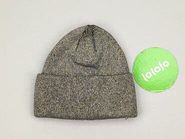 Hats and caps: Cap, Female, condition - Very good — 2