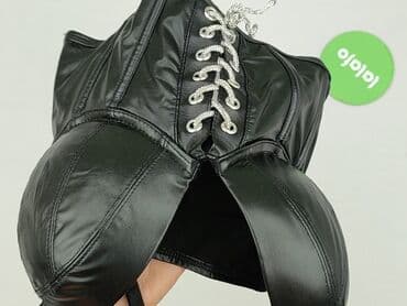 biustonosz do sukienek z odkrytymi plecami: Czarny top biustonoszowy z efektem skóry, typu longline - Model z — 4