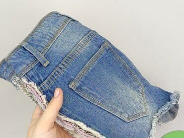 krótkie bluzki do pepka: Cropp, Shorts for women, size XS (EU 34) — 5