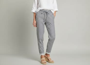 Zara, Material trousers for women, size XS at lalafo.pl Zara, Material trousers for women, size XS